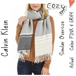 🆕 ❤️ Calvin Klein Wrap or Scarf. Gray/Pink SOFT